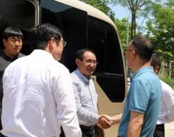 4月20日西藏那曲市嘉黎县党政代表团莅临绿沃川考察